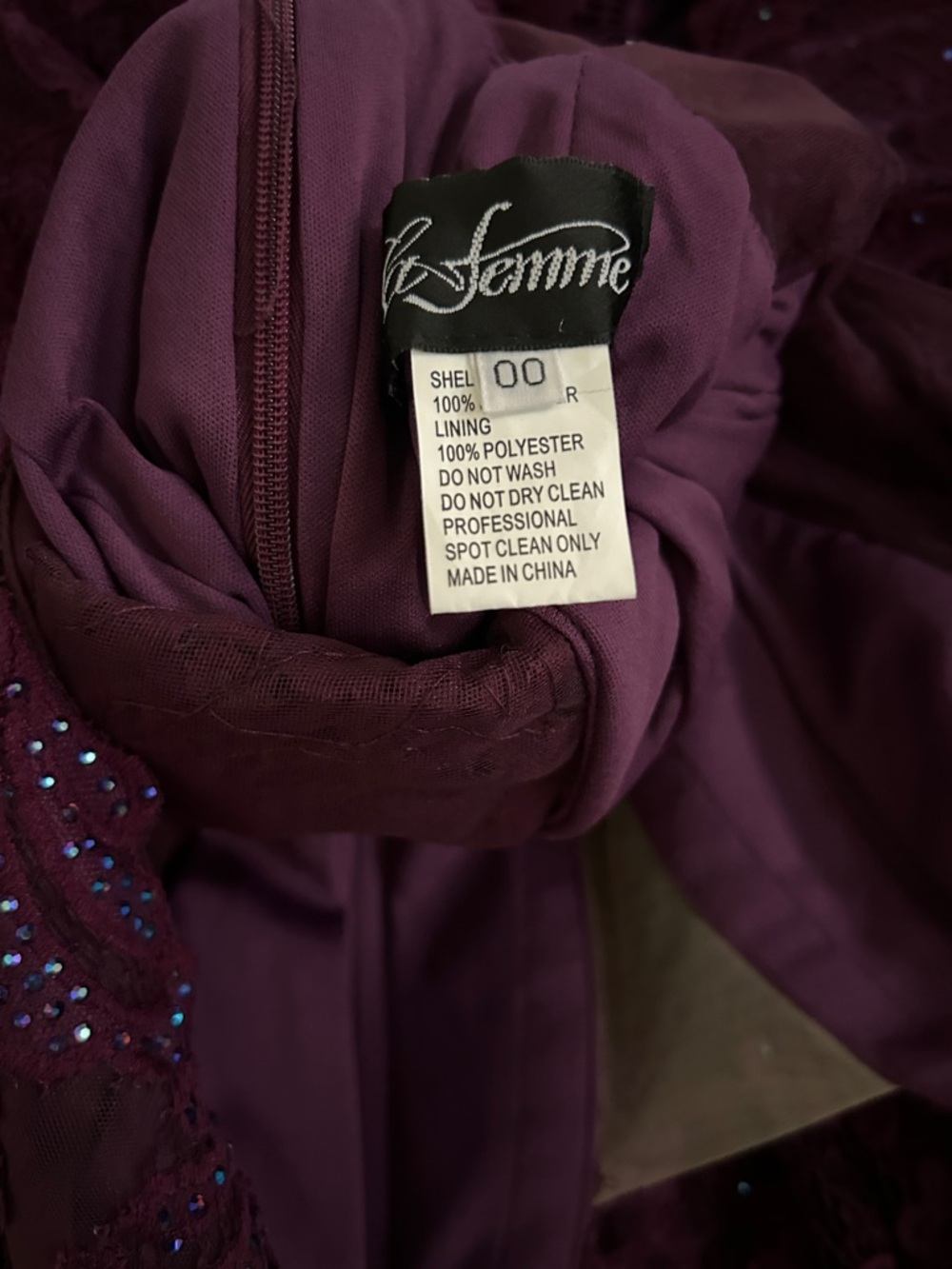 La Femme Deep Plum Lace Mermaid Gown size 00 - Picture 5 of 5